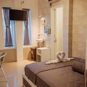 https://simple-kuta-bedroom.hotelsseminyak.net