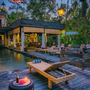 4* Holiday park Alam Sembuwuk